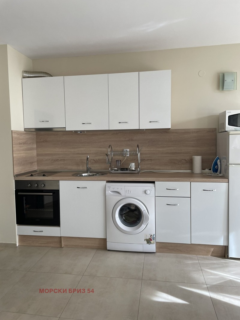 Издаје се  1 спаваћа соба Бургас , Сарафово , 70 м2 | 72604308 - слика [2]