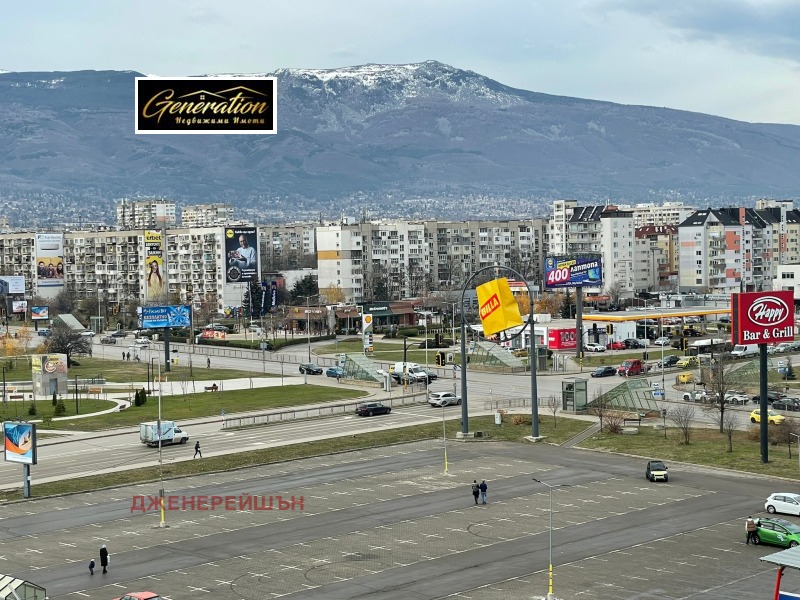 Дава под нем  3-стаен, град София, Младост 1А •  690 EUR • ID 25888607 — holmes.bg - [1] 