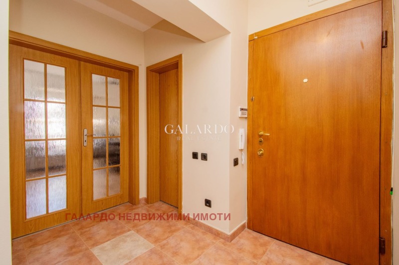 K pronájmu  2 ložnice Sofia , Oborište , 130 m2 | 77413682 - obraz [16]