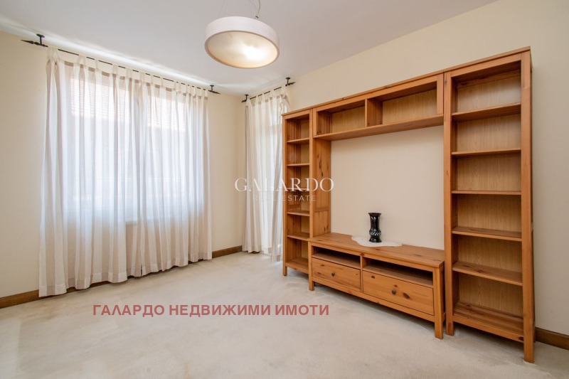 K pronájmu  2 ložnice Sofia , Oborište , 130 m2 | 77413682 - obraz [12]