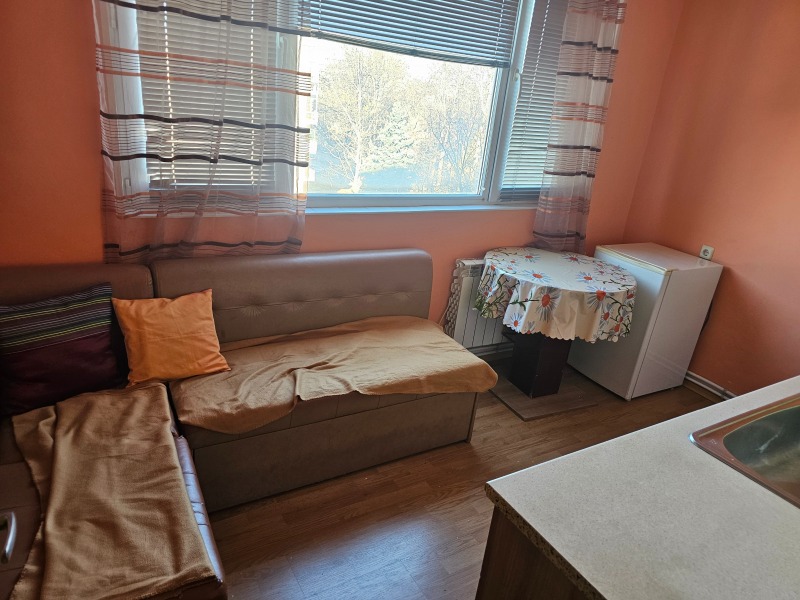 Дава под наем 3-СТАЕН, гр. Добрич, Енергоразпределение, снимка 7 - Апартаменти - 52531170