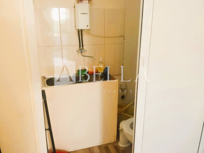 Da affittare  Ufficio Sofia , Bakston , 18 mq | 70101130 - Immagine [4]