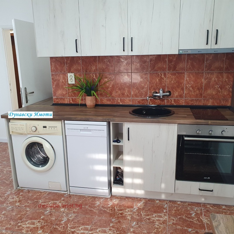 För uthyrning  1 sovrum Ruse , Jalta , 74 kvm | 22667261 - bild [7]