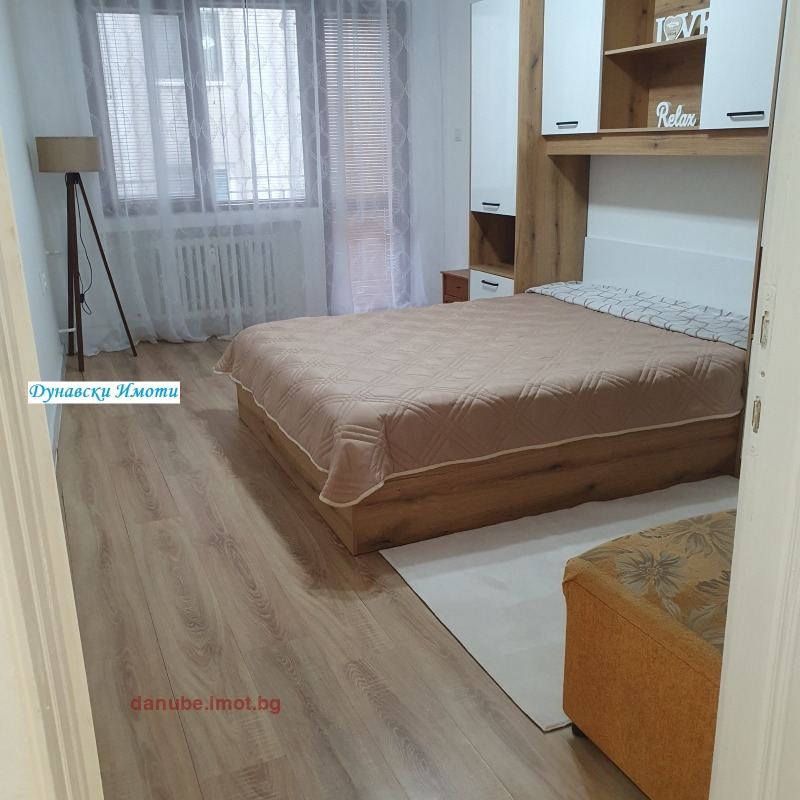 För uthyrning  1 sovrum Ruse , Jalta , 74 kvm | 22667261 - bild [9]