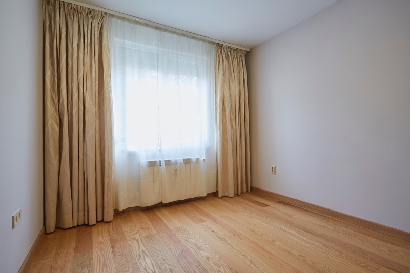 Дава под наем 3-СТАЕН, гр. София, Лозенец, снимка 6 - Апартаменти - 53441726