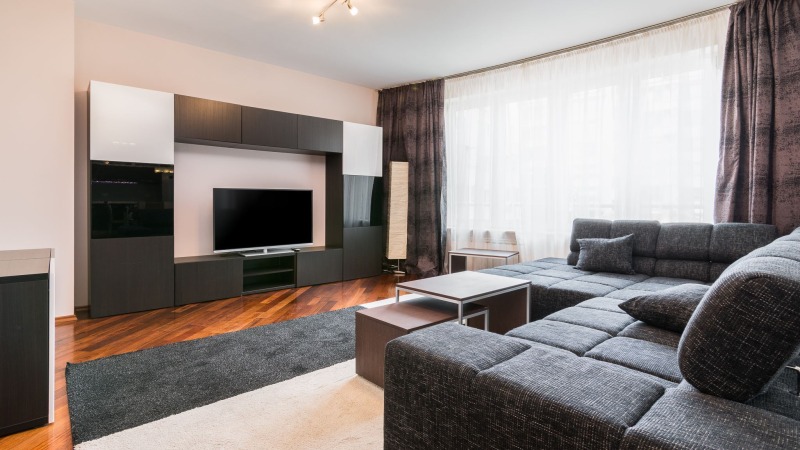 Издаје се  3 спаваће собе Софија , Иван Вазов , 119 м2 | 78674925