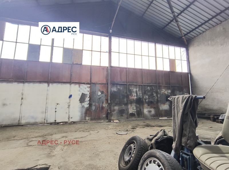 Дава под наем ГАРАЖ, ПАРКОМЯСТО, гр. Русе, Средна кула, снимка 2 - Гаражи и паркоместа - 52483564