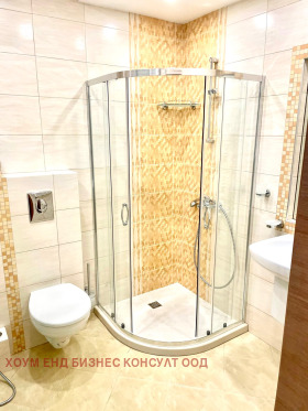 3-стаен град София, Редута 9