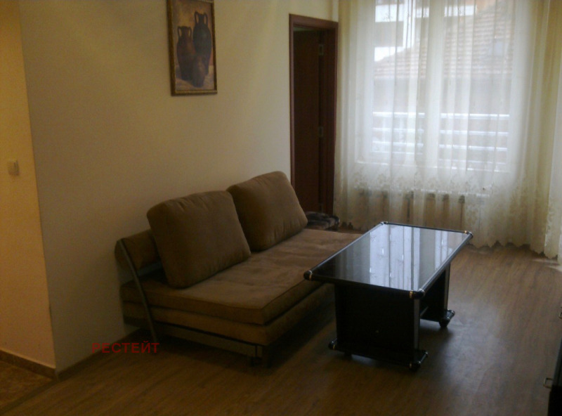 Zu vermieten  1 Schlafzimmer Sofia , Belite brezi , 65 qm | 14882206