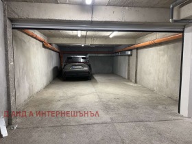ГАРАЖ, ПАРКОМЯСТО, 40 m2