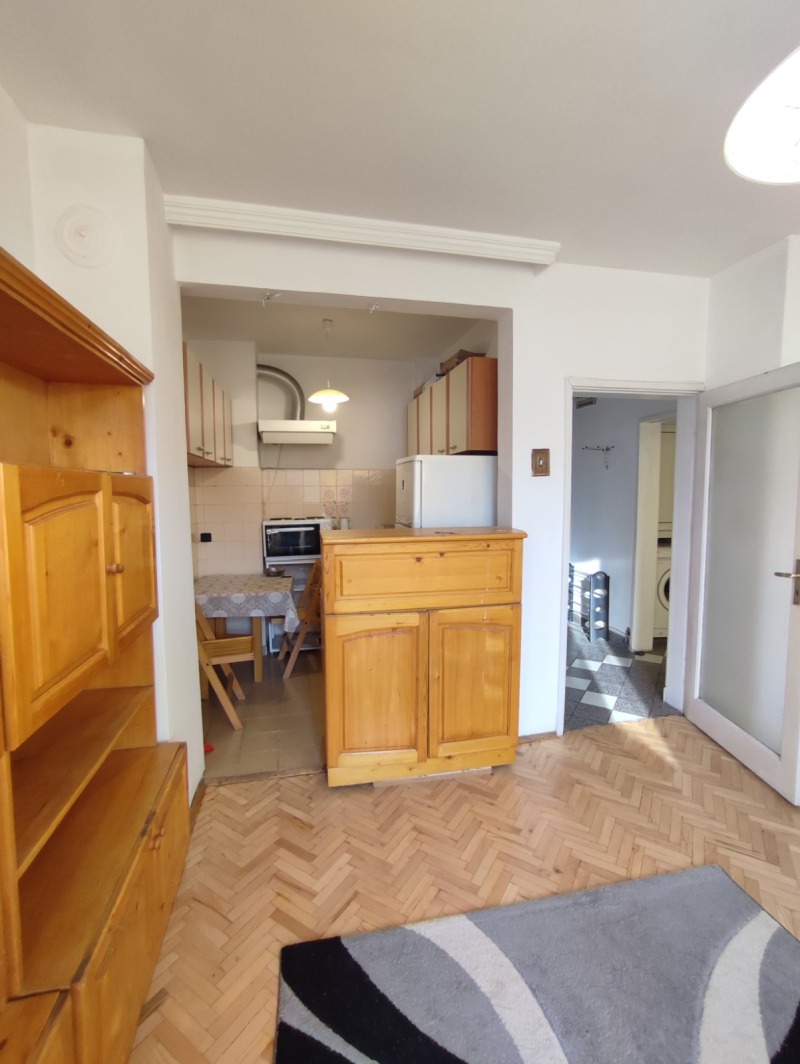 Дава под наем 2-СТАЕН, гр. София, Света Троица, снимка 4 - Апартаменти - 53399976