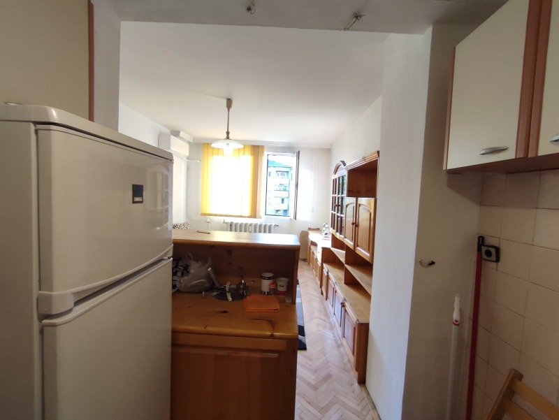 Дава под наем 2-СТАЕН, гр. София, Света Троица, снимка 5 - Апартаменти - 53399976