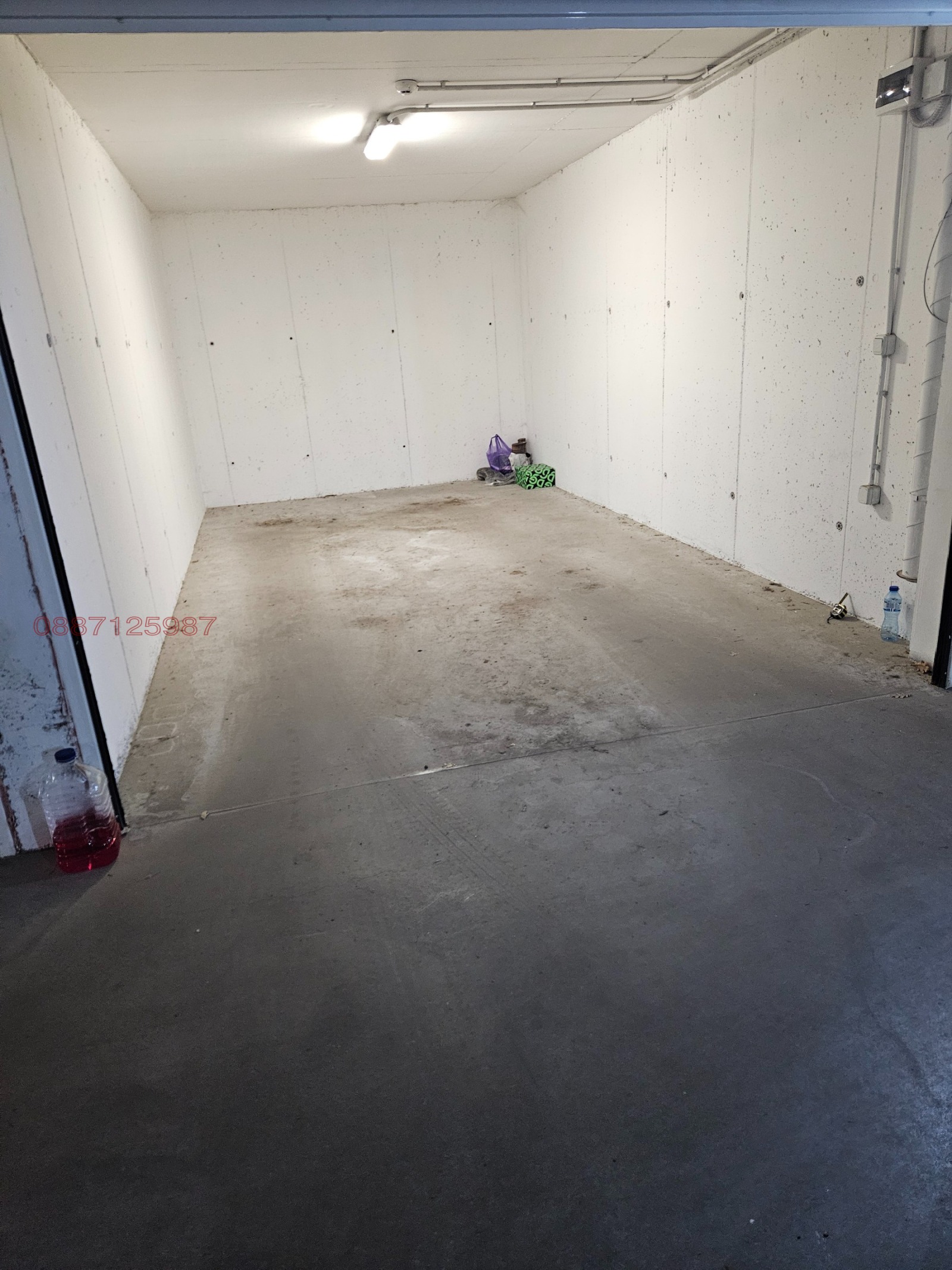 Дава под наем ГАРАЖ, ПАРКОМЯСТО, гр. София, Лагера, снимка 2 - Гаражи и паркоместа - 54166977