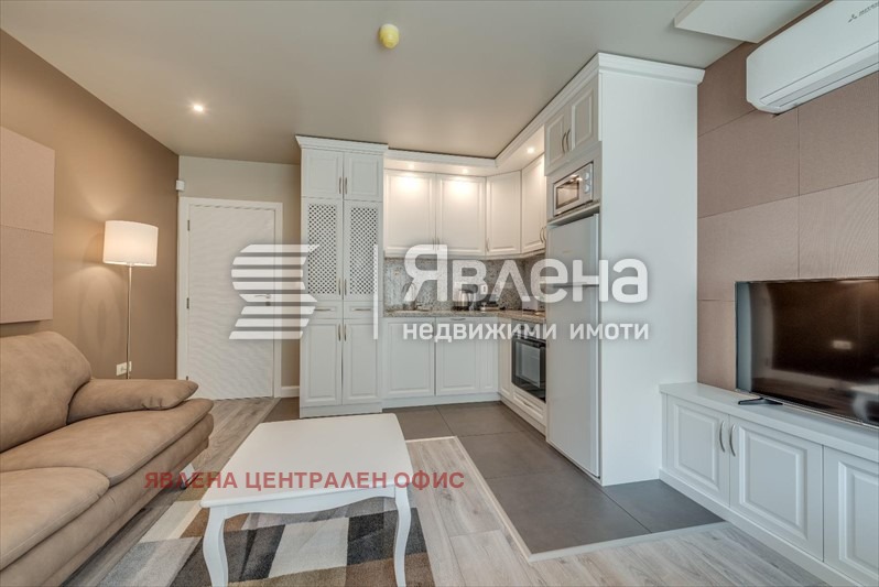 Дава под наем 3-СТАЕН, гр. София, Оборище, снимка 2 - Апартаменти - 53501365