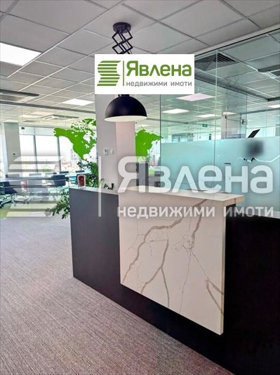 Дава под нем  Офис, град София, Младост 4 • 4 000 EUR • ID 47505583 — holmes.bg - [1] 