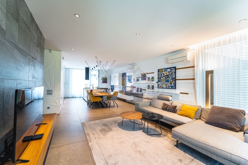 Zu vermieten  Haus Sofia , Dragalewzi , 600 qm | 53900804