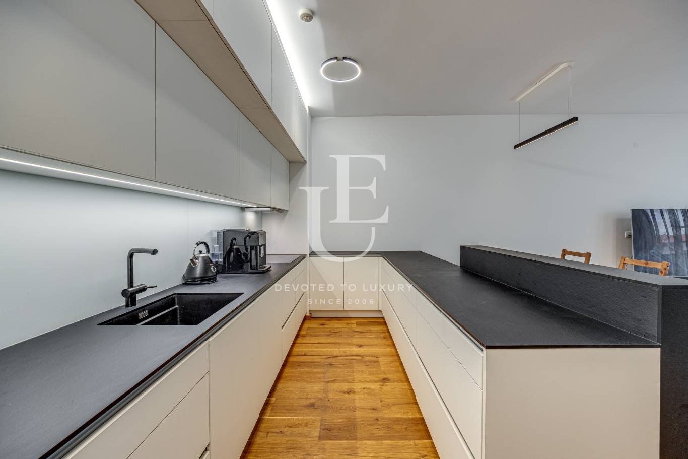 Дава под наем 3-СТАЕН, гр. София, Бояна, снимка 5 - Апартаменти - 54226362