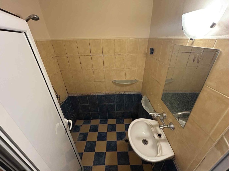 В аренду  1 спальня Пловдив , Кършияка , 55 кв.м | 57710748 - изображение [4]