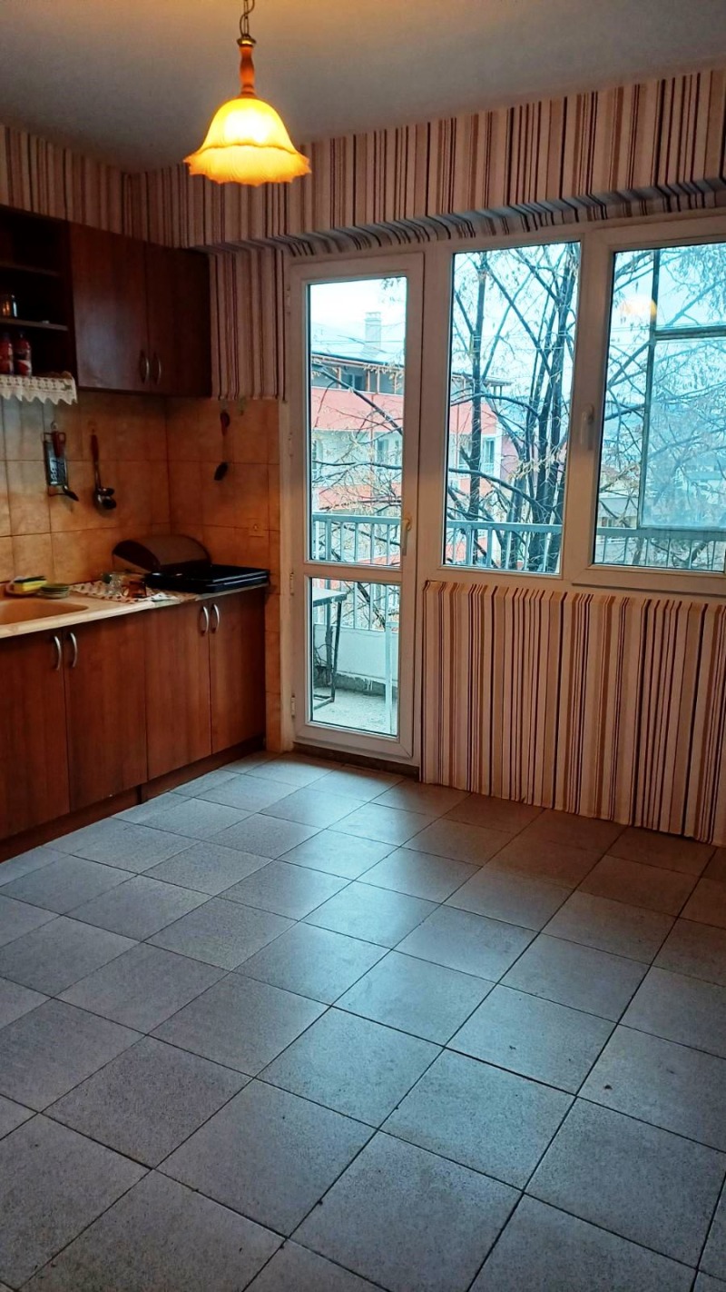 För uthyrning  1 sovrum Kardjali , Vazrojdenci , 65 kvm | 46421004 - bild [2]