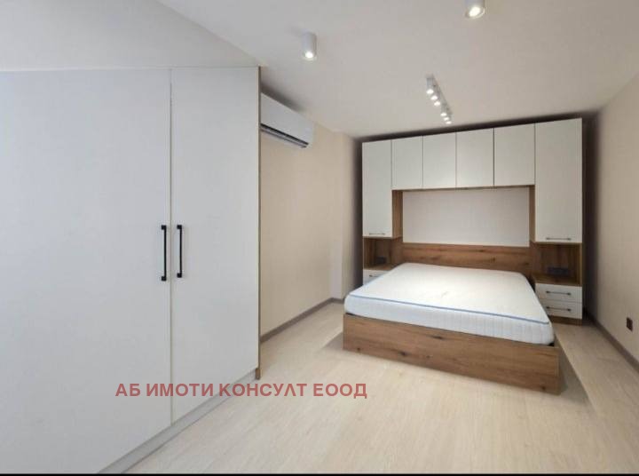 Дава под наем 2-СТАЕН, гр. София, Център, снимка 4 - Апартаменти - 52658694