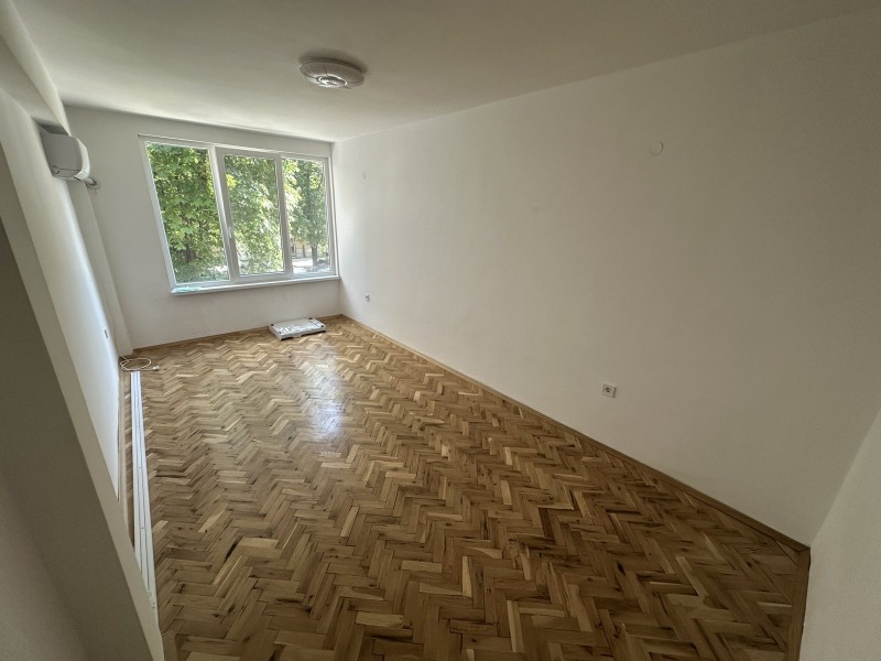 För uthyrning  2 sovrum Sofia , Belite brezi , 96 kvm | 43919506 - bild [9]