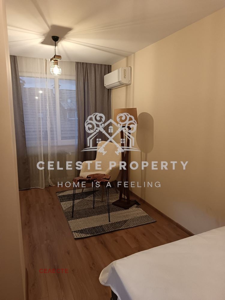 Издаје се  2 спаваће собе Софија , Центар , 74 м2 | 11092050 - слика [3]