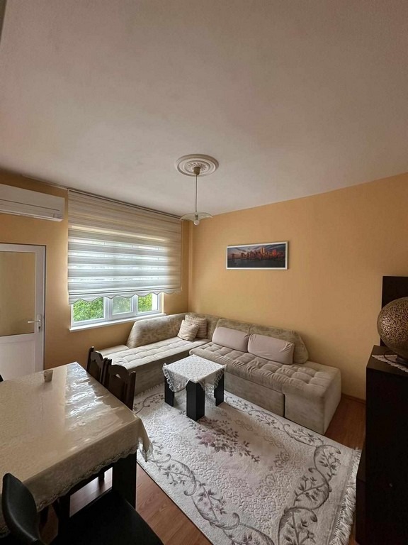 A louer  1 chambre Kardjali , Tsentar , 65 m² | 59468085