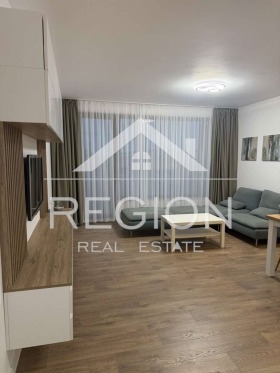 2 bedroom Grand Mol, Varna 3