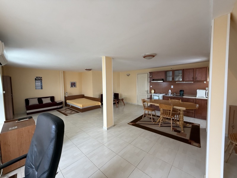 De inchiriat  Studio Varna , c.c. Sv.Sv. Constantin i Elena , 55 mp | 65208527