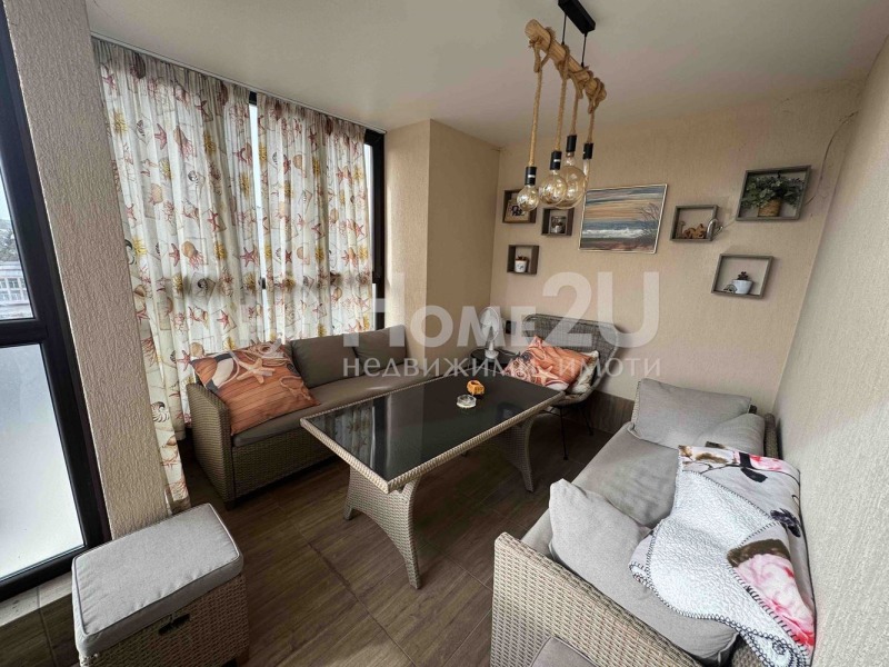 Te huur  3+ slaapkamer Sofia , Krasna poljana 3 , 220 m² | 32908562