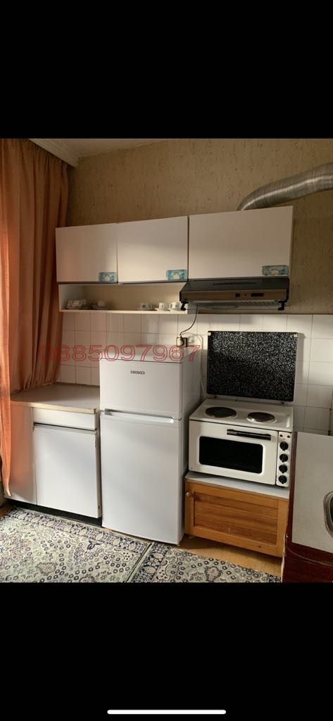 Дава под наем 3-СТАЕН, гр. Перник, Рено, снимка 11 - Апартаменти - 52781836