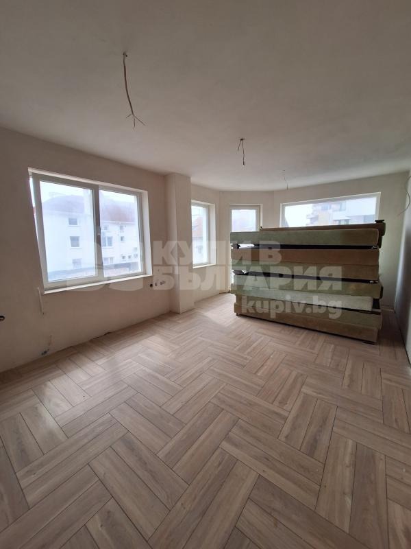 Дава под Наем САМОСТОЯТЕЛНА СГРАДА | Imot.bg — изображение 5