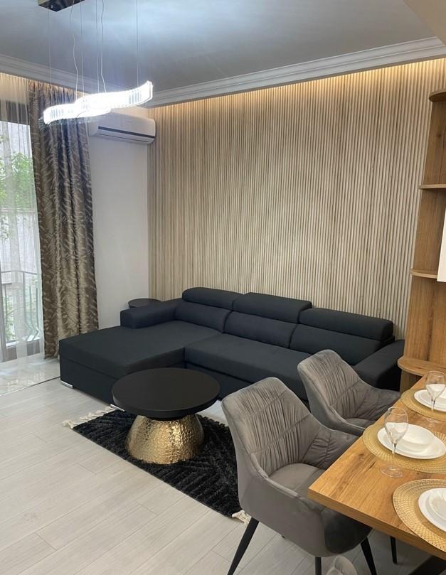 Издаје се  2 спаваће собе Софија , Центар , 90 м2 | 16414582 - слика [2]