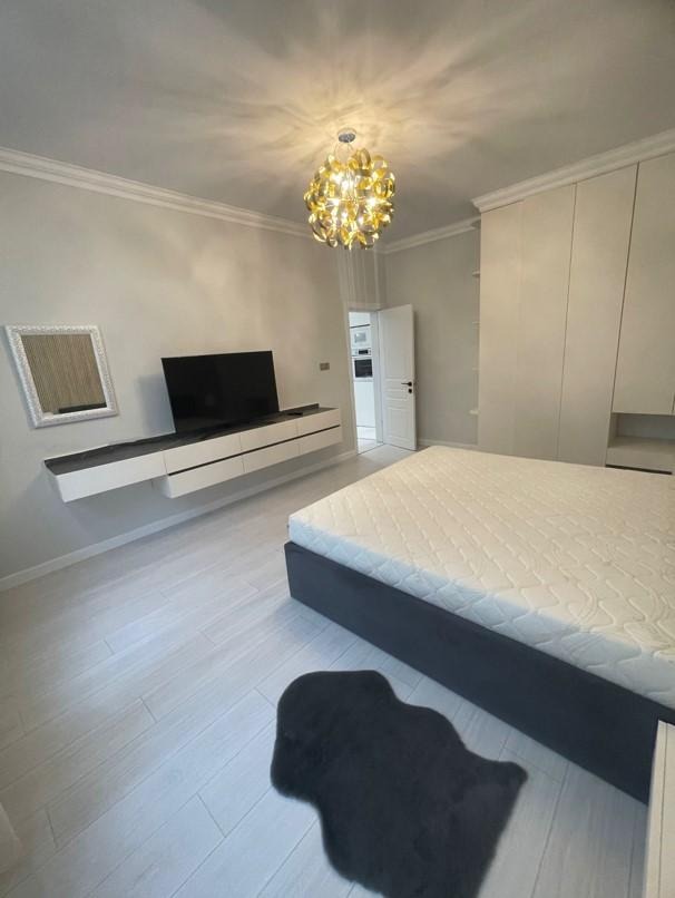 Издаје се  2 спаваће собе Софија , Центар , 90 м2 | 16414582 - слика [5]