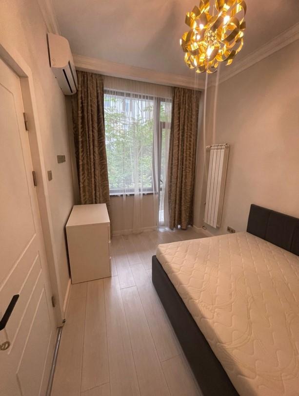 Издаје се  2 спаваће собе Софија , Центар , 90 м2 | 16414582 - слика [8]