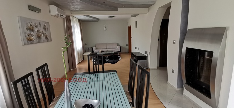 Дава под наем  4-стаен град София , Витоша , 204 кв.м | 86056769 - изображение [3]