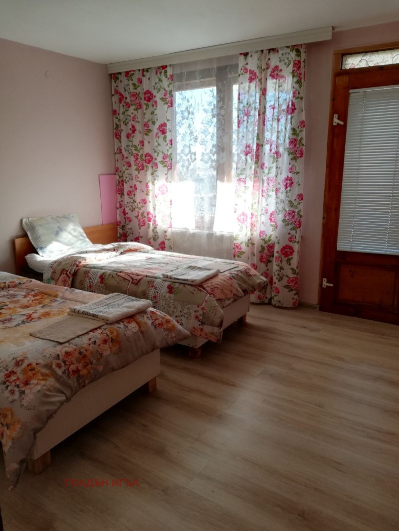 Дава под Наем ЕТАЖ ОТ КЪЩА в град Враца, Подбалканска - 120 кв.м / 281.21 € » 550 лв., ГОЛДЪН ИГЪЛ