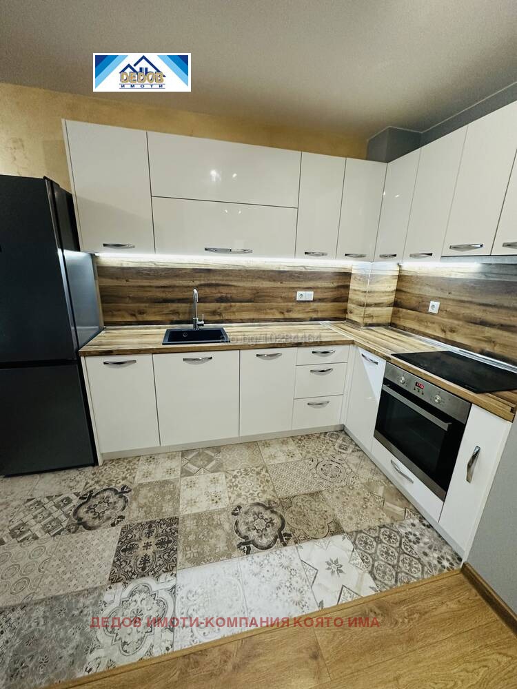 Vuokrattavana  1 makuuhuone Stara Zagora , Kazanski - iztok , 70 neliömetriä | 61091372
