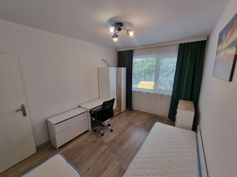 En renta  2 dormitorios Plovdiv , Yuzhen , 90 metros cuadrados | 51883593 - imagen [13]