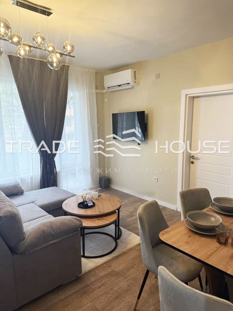 Дава под наем 3-СТАЕН, гр. Пловдив, Кючук Париж, снимка 2 - Апартаменти - 54190960