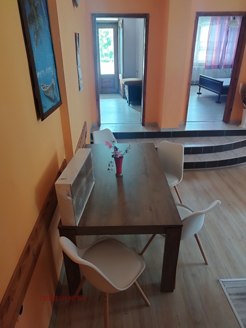 Kiadó  Ház emelete Vraca , Podbalkanska , 120 négyzetméter | 32115436 - kép [2]