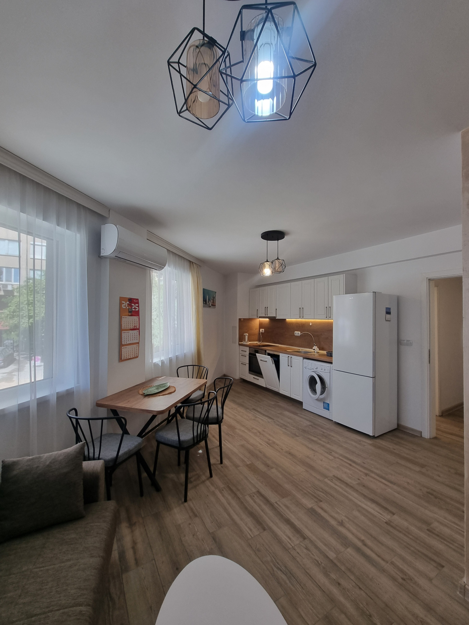 Дава под наем 3-СТАЕН, гр. Пловдив, Южен