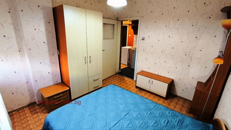 For Rent  1 bedroom Ruse , Vazrazhdane , 50 sq.m | 60623117 - image [4]