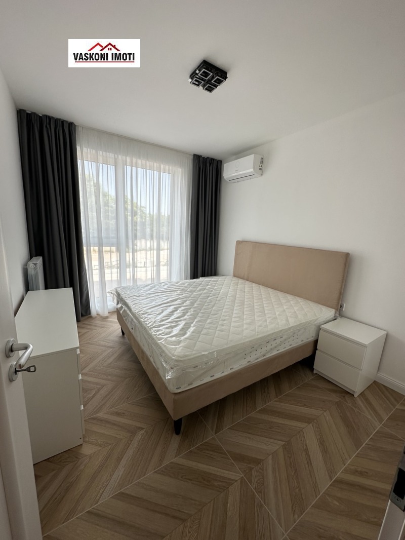 Издаје се  2 спаваће собе Софија , Витоша , 100 м2 | 40764183 - слика [2]