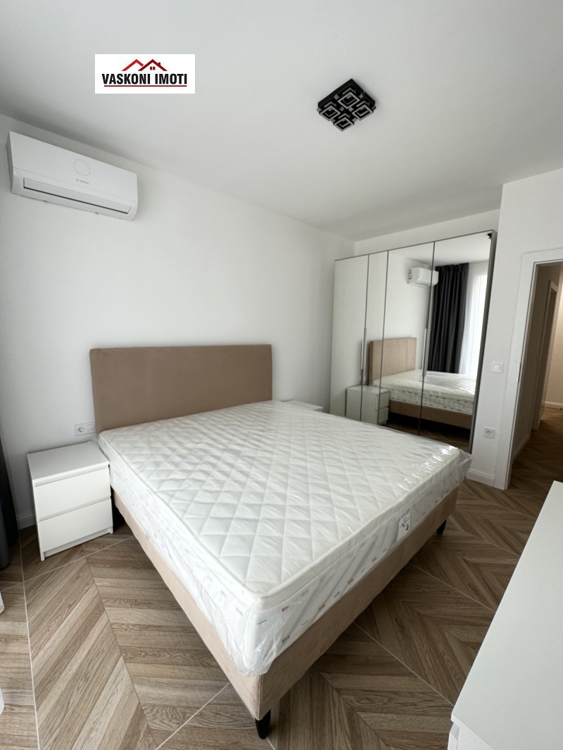Издаје се  2 спаваће собе Софија , Витоша , 100 м2 | 40764183 - слика [4]