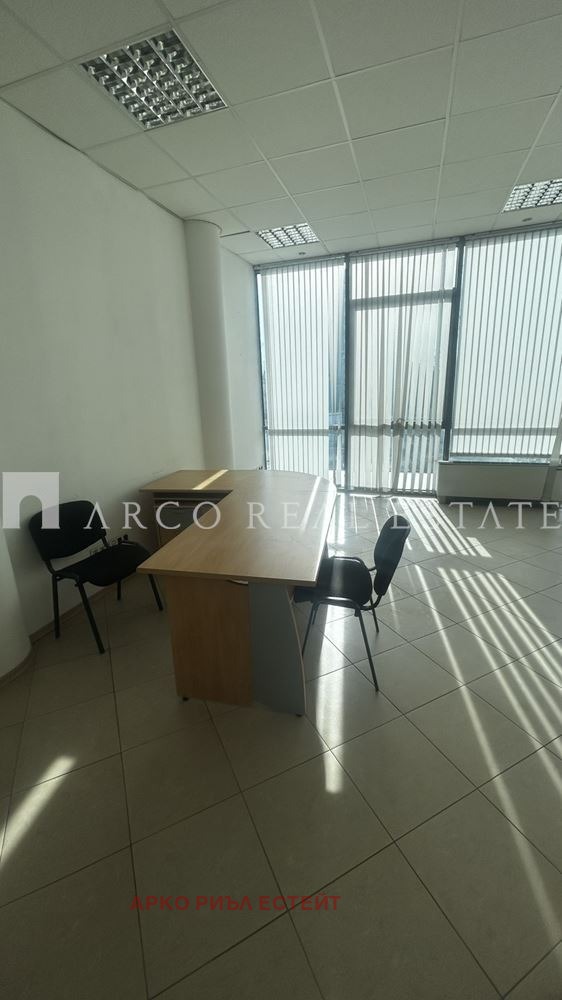 Para alugar  Escritório Sofia , Centar , 48 m² | 77202955 - imagem [2]