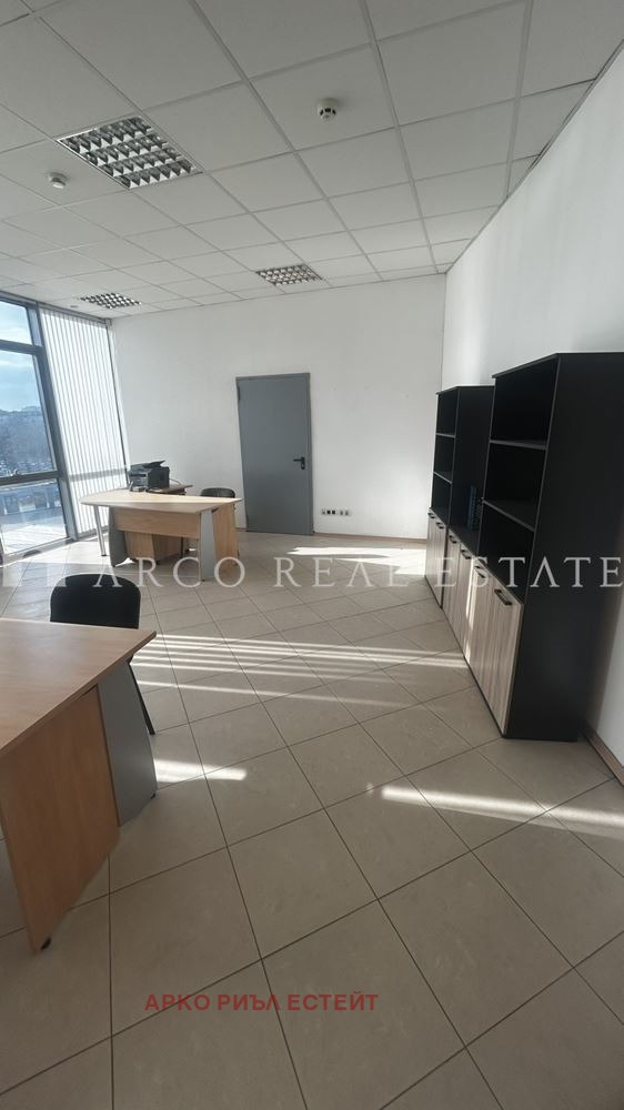 Para alugar  Escritório Sofia , Centar , 48 m² | 77202955 - imagem [3]