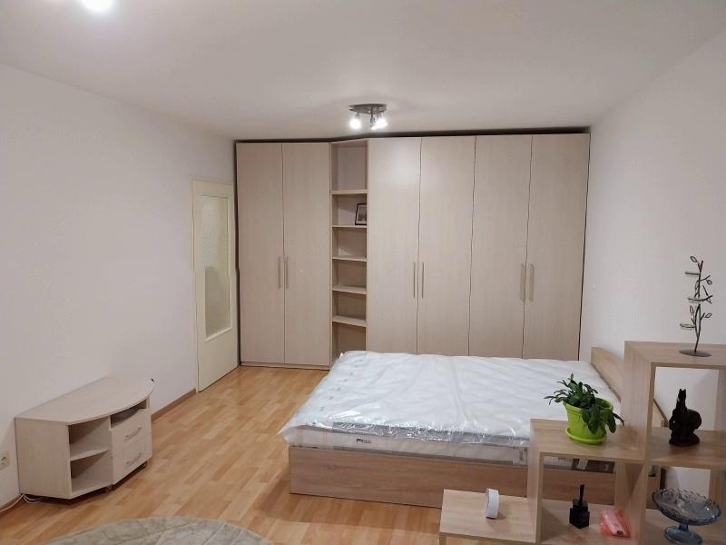 Дава под нем  1-стаен, град София, Витоша •  470 € • ID 37892805 — holmes.bg - [1] 