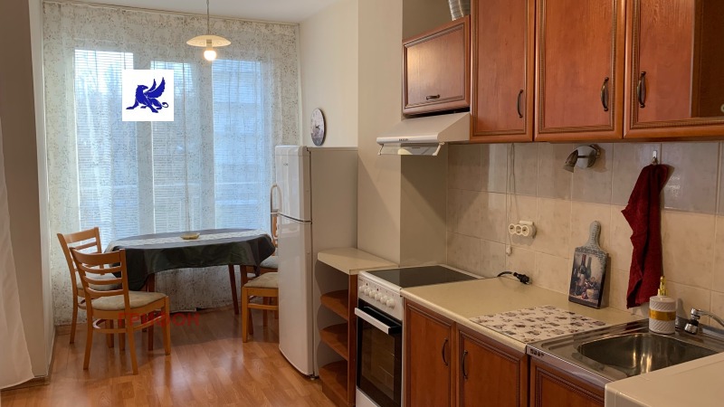 Дава под наем 2-СТАЕН, гр. София, Изток