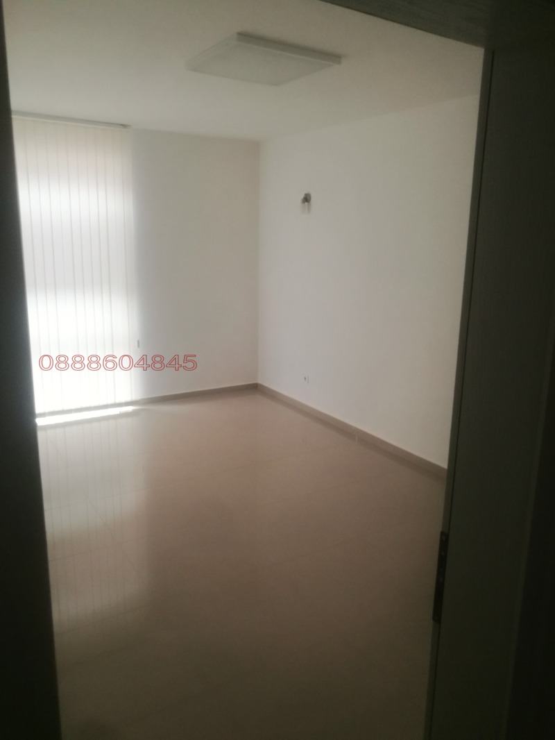 A louer  Bureau Sofia , Darvenitsa , 105 m² | 81138031 - image [3]